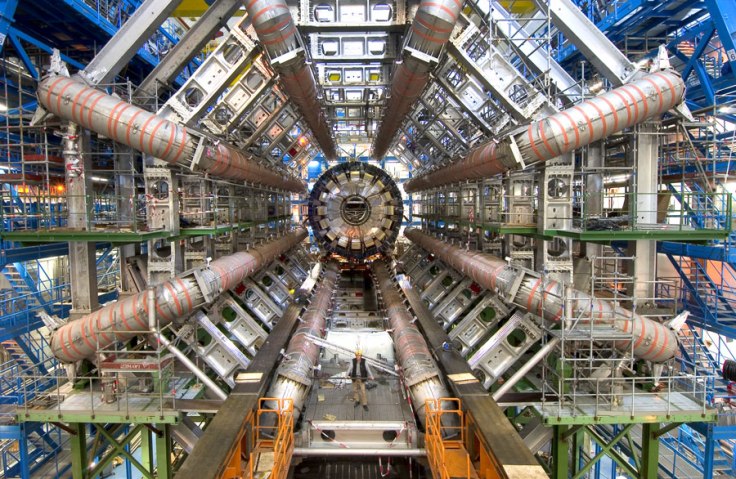 atlas_cern_900